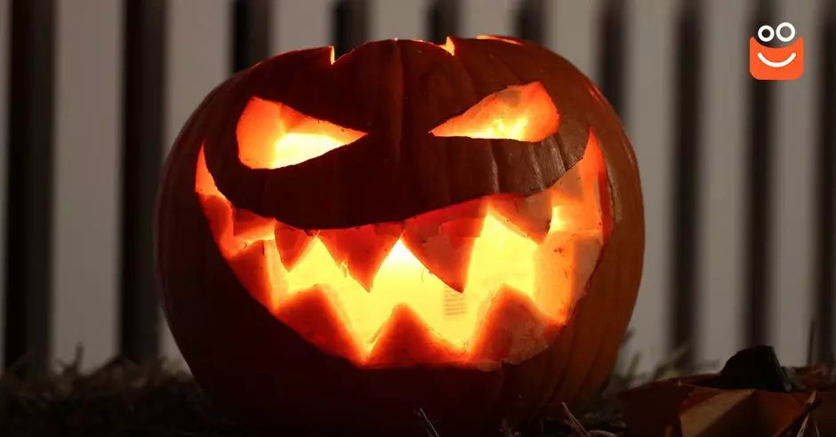 Halloween nähert sich! Haben Sie schon ein tolles horrormäßiges Kostüm?
