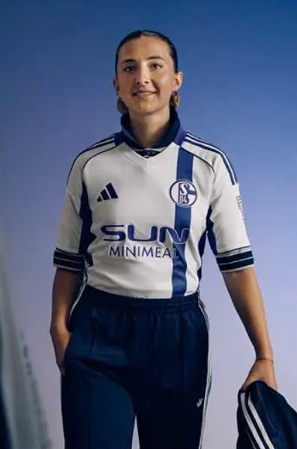 Sportlerin im Trikot